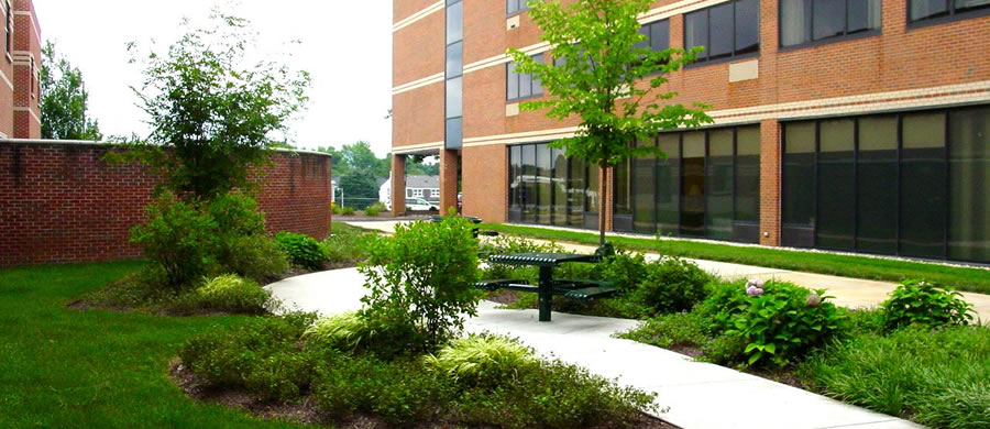 LVHN Outdoor Seating Plazas